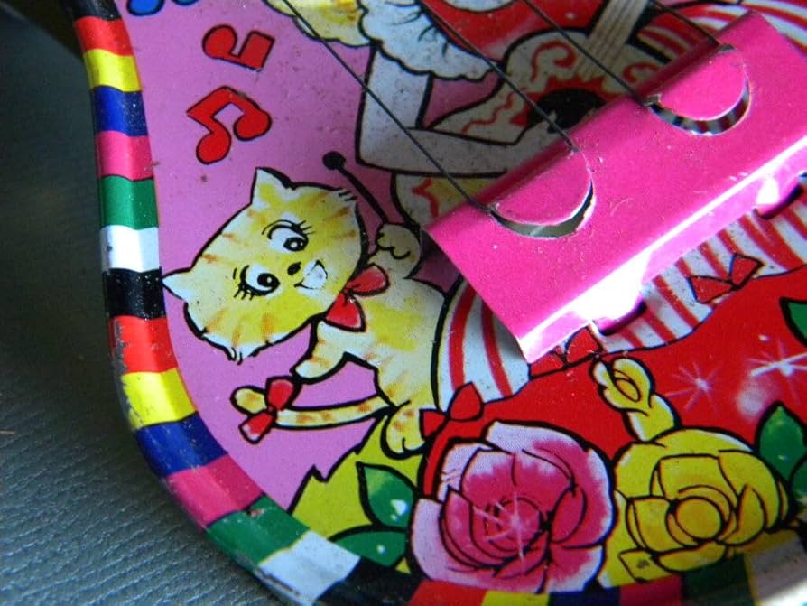 Amazon.co.jp: 当時物 少女まんが 昭和40年代 ブリキ玩具 ギター